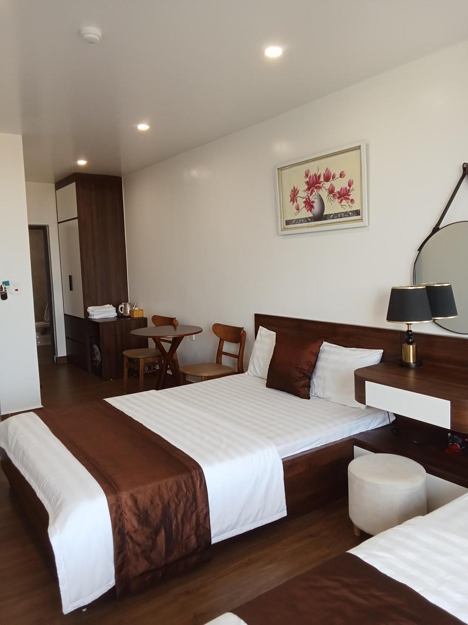 Quang Minh Hotel Tho Son Exterior foto
