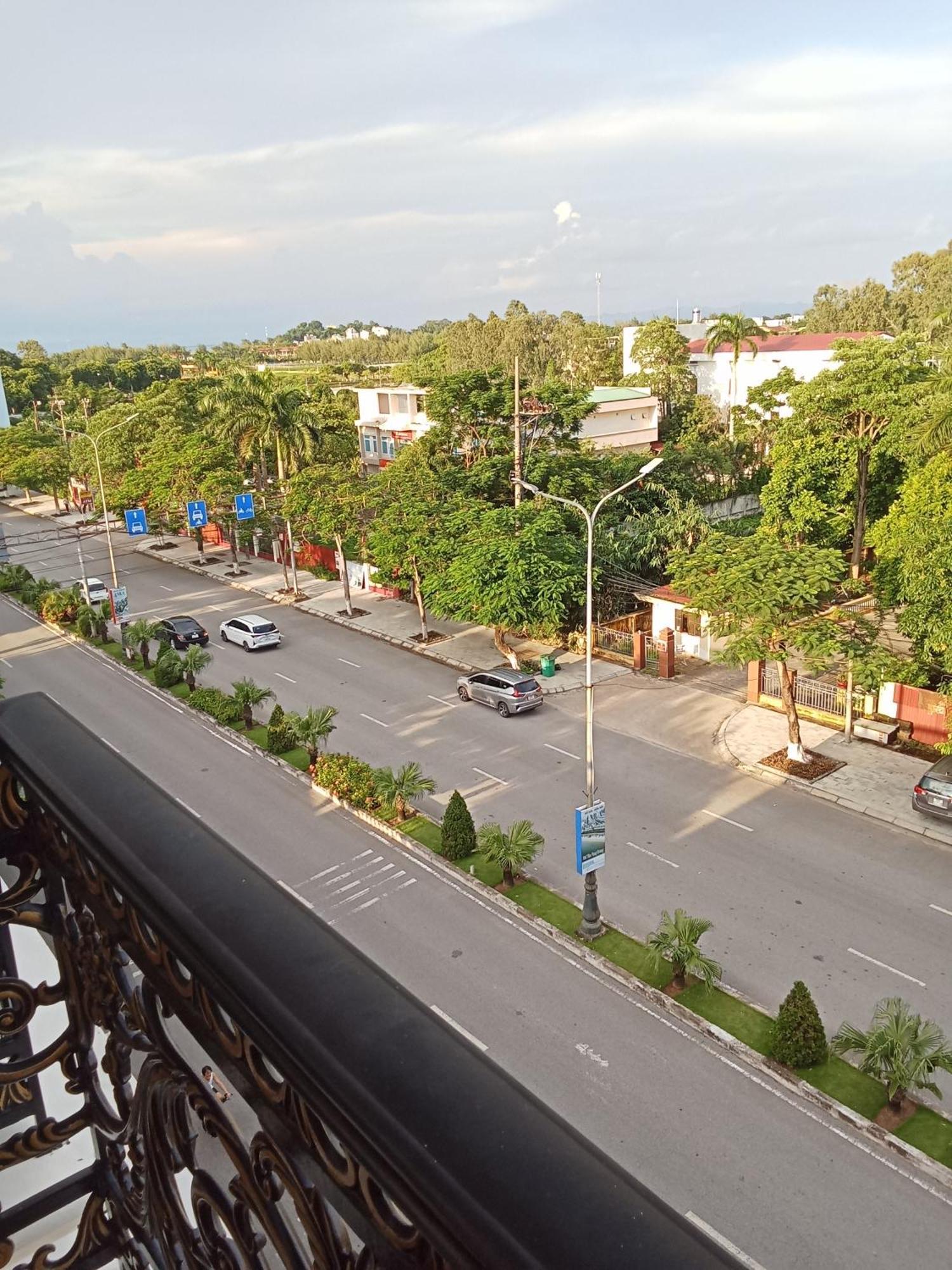 Quang Minh Hotel Tho Son Exterior foto